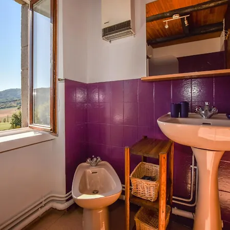 Retreat In Villeneuve-dʼAllier