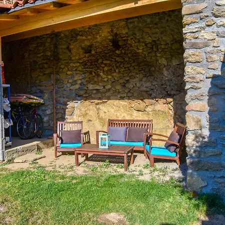 Retreat In Semesterbostad